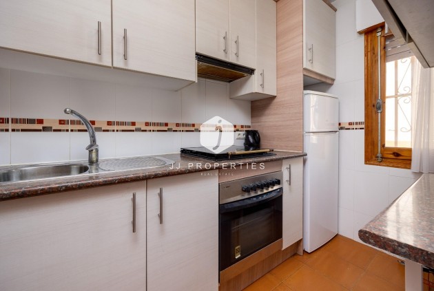 Segunda mano - Apartamento / piso -
Torrevieja - La Mata