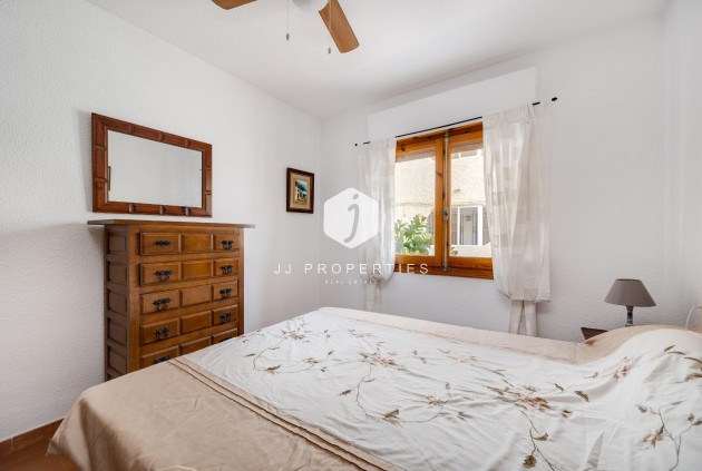 Segunda mano - Apartamento / piso -
Torrevieja - La Mata