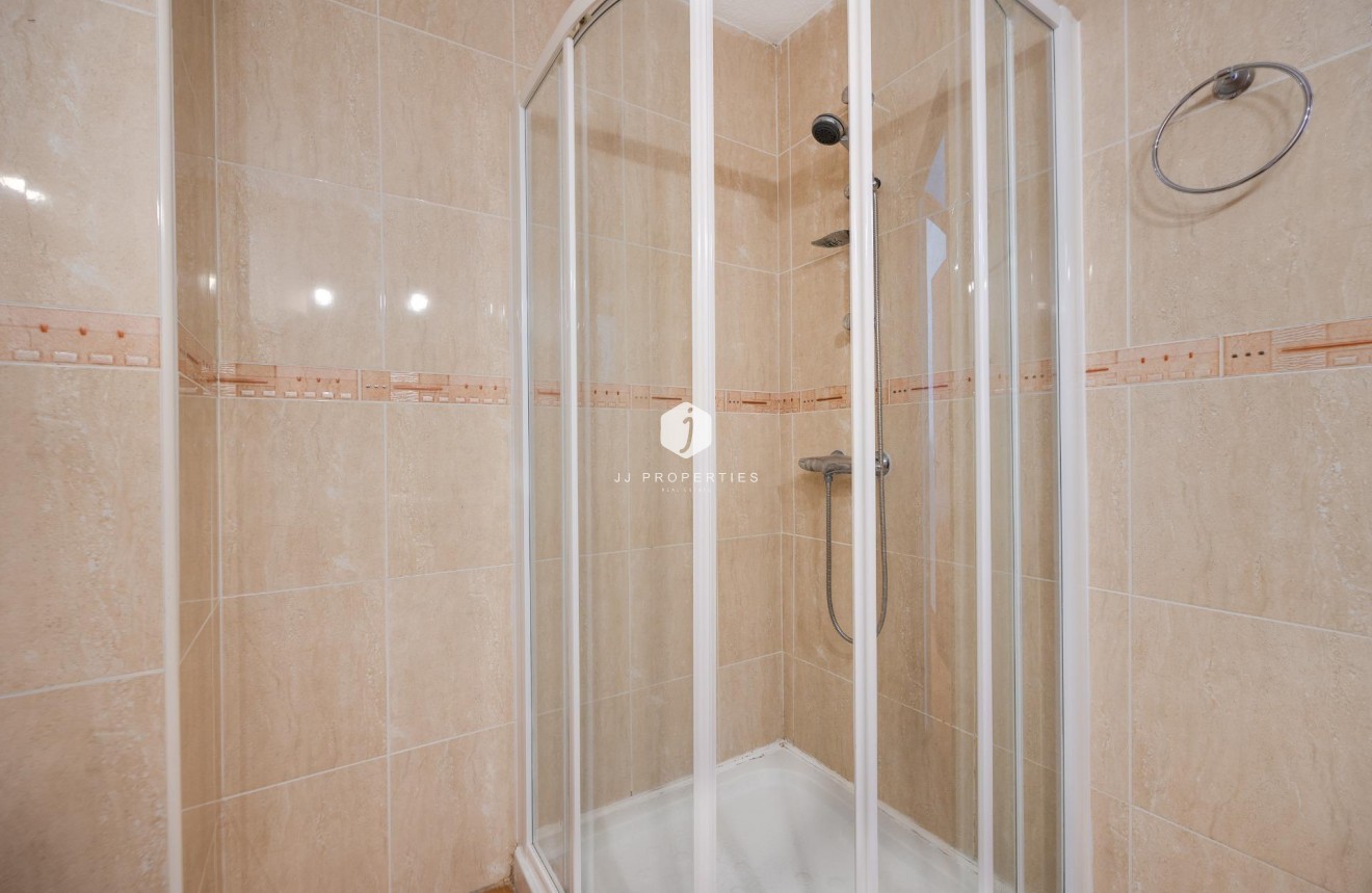 Segunda mano - Apartamento / piso -
Torrevieja - La Mata