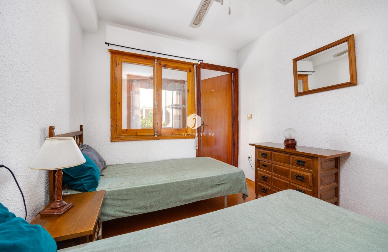 Segunda mano - Apartamento / piso -
Torrevieja - La Mata