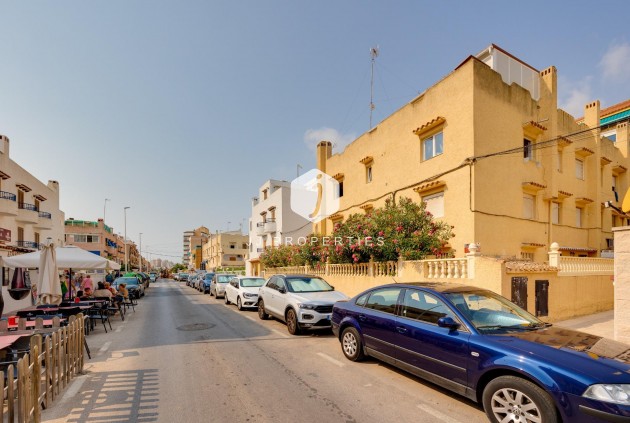 Segunda mano - Apartamento / piso -
Torrevieja - La Mata