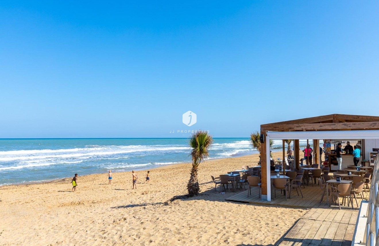 Segunda mano - Apartamento / piso -
Torrevieja - La Mata