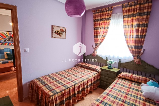 D'occasion - Bungalow -
Torrevieja - Parque Acuático - Sector 25