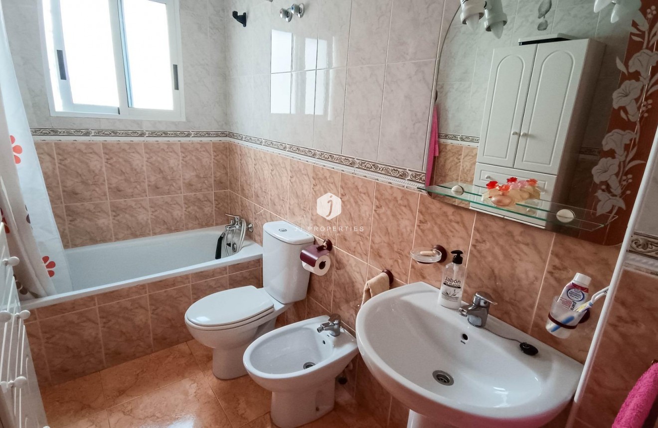 D'occasion - Bungalow -
Torrevieja - Parque Acuático - Sector 25