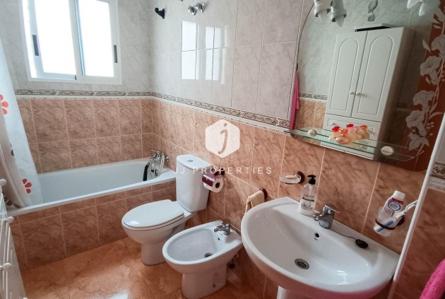 D'occasion - Bungalow -
Torrevieja - Parque Acuático - Sector 25