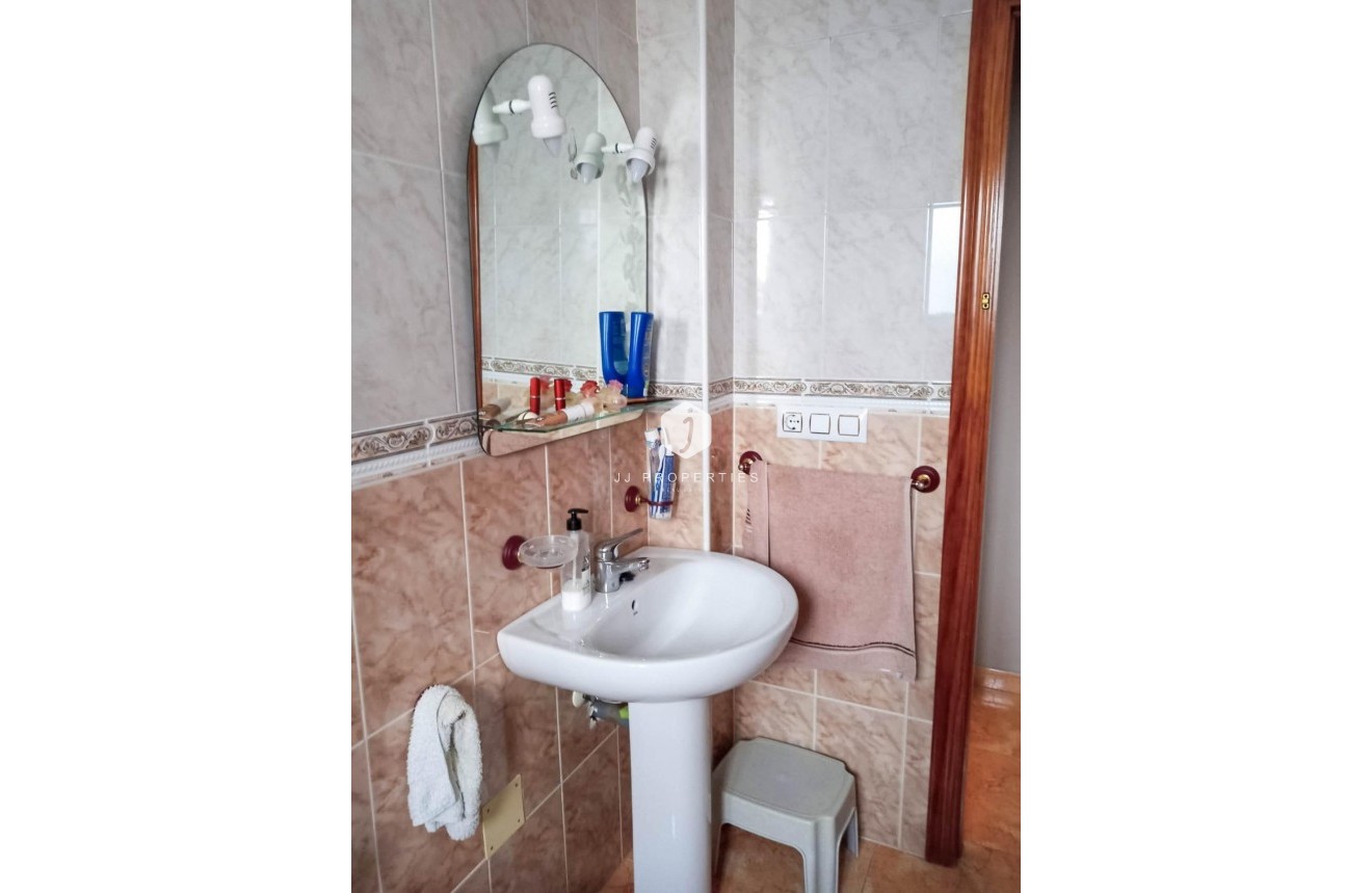 D'occasion - Bungalow -
Torrevieja - Parque Acuático - Sector 25