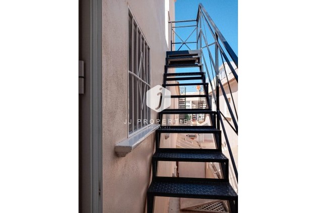 D'occasion - Bungalow -
Torrevieja - Parque Acuático - Sector 25