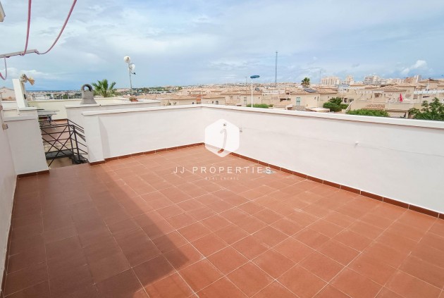 D'occasion - Bungalow -
Torrevieja - Parque Acuático - Sector 25