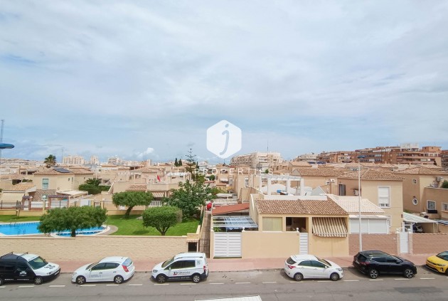 D'occasion - Bungalow -
Torrevieja - Parque Acuático - Sector 25