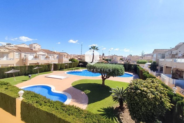 D'occasion - Bungalow -
Torrevieja - Parque Acuático - Sector 25