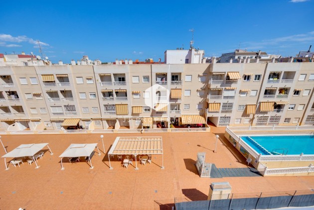 Segunda mano - Apartamento / piso -
Torrevieja - Centro