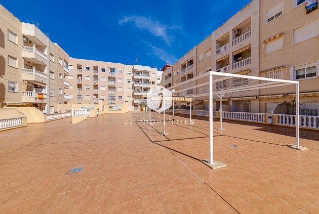 Segunda mano - Apartamento / piso -
Torrevieja - Centro