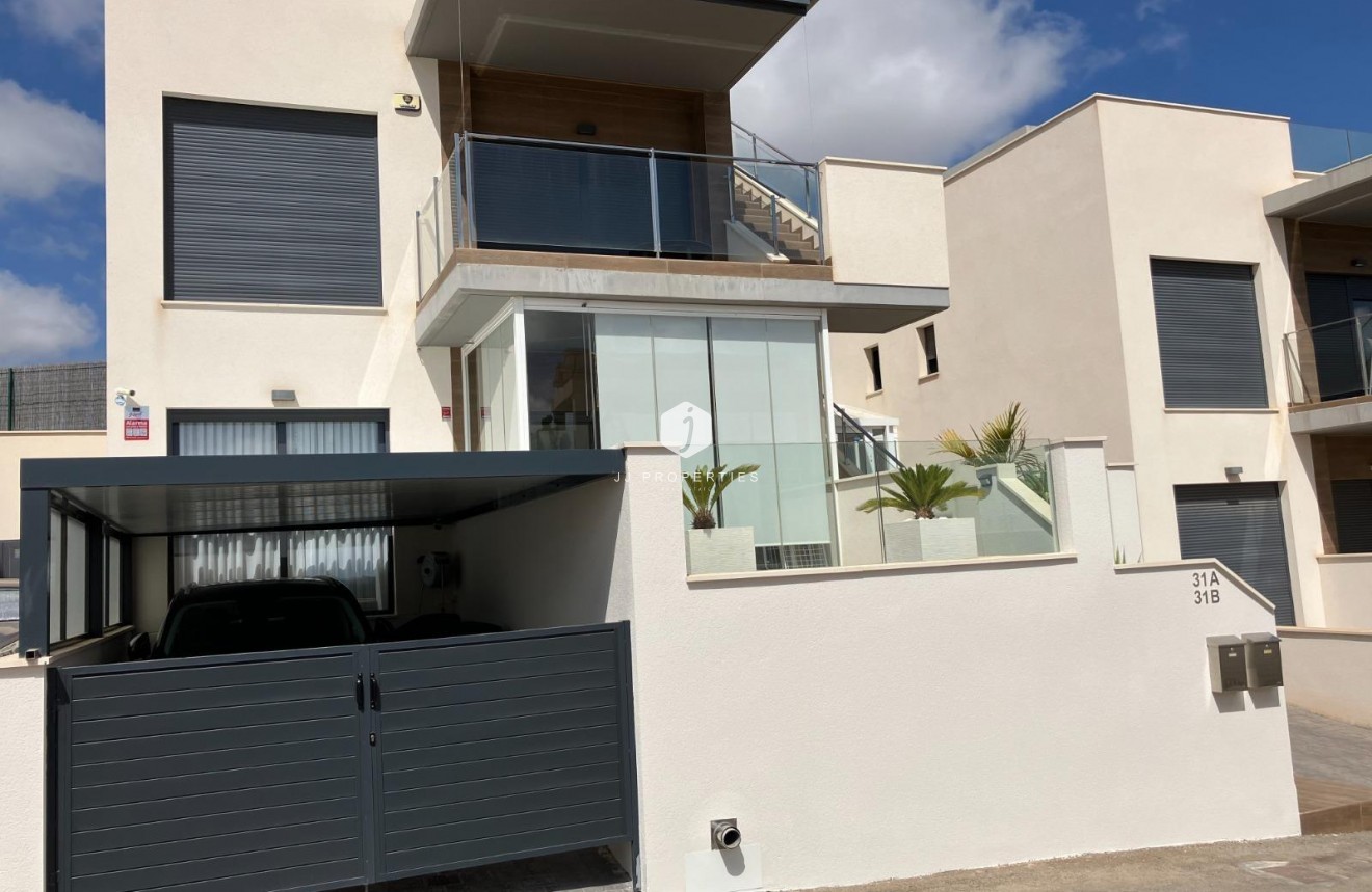 D'occasion - Bungalow -
San Miguel de Salinas - Las Colinas