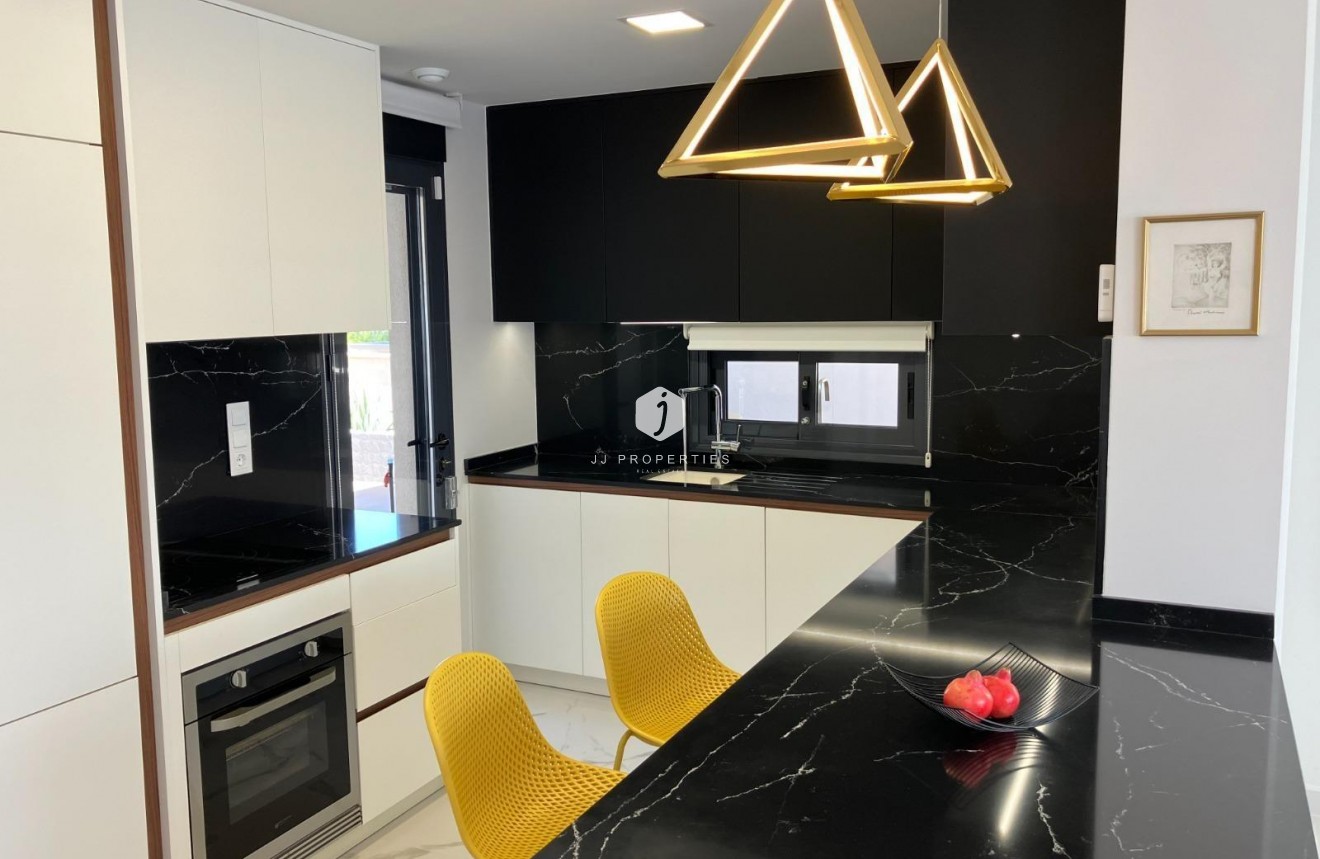 D'occasion - Bungalow -
San Miguel de Salinas - Las Colinas