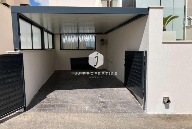 D'occasion - Bungalow -
San Miguel de Salinas - Las Colinas