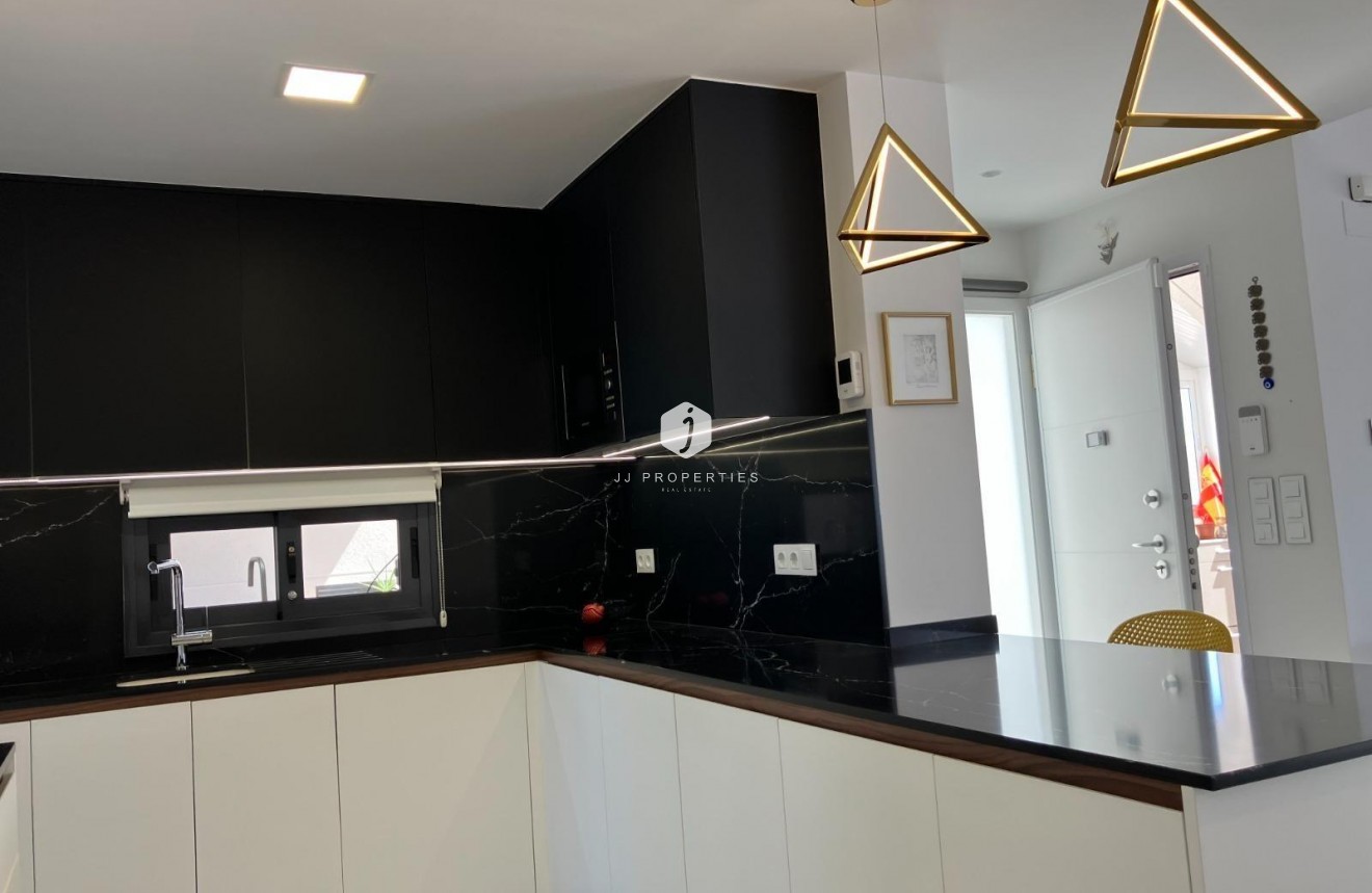 D'occasion - Bungalow -
San Miguel de Salinas - Las Colinas