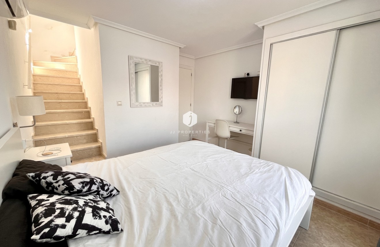 Segunda mano - Chalet -
La Mata - Costa Blanca