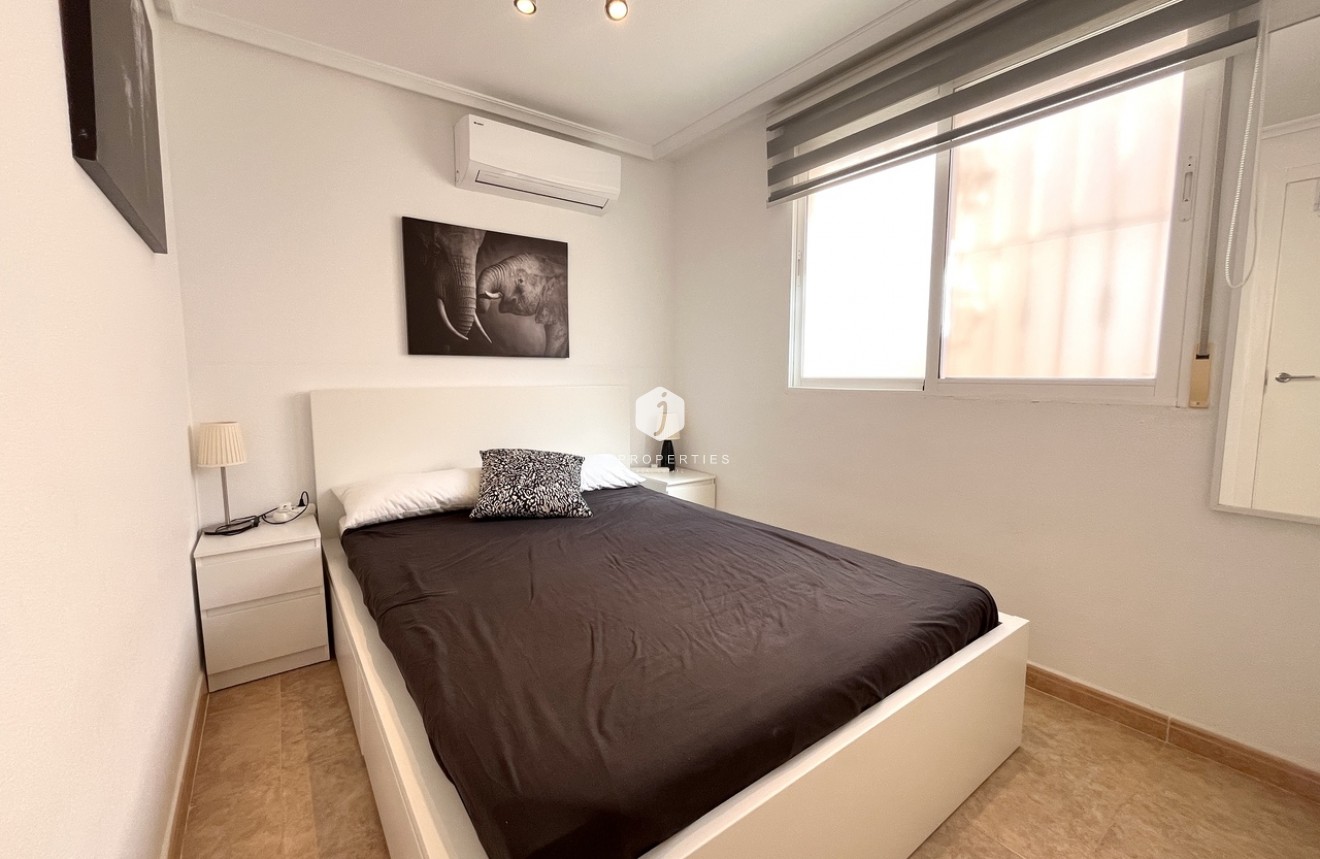 Segunda mano - Chalet -
La Mata - Costa Blanca