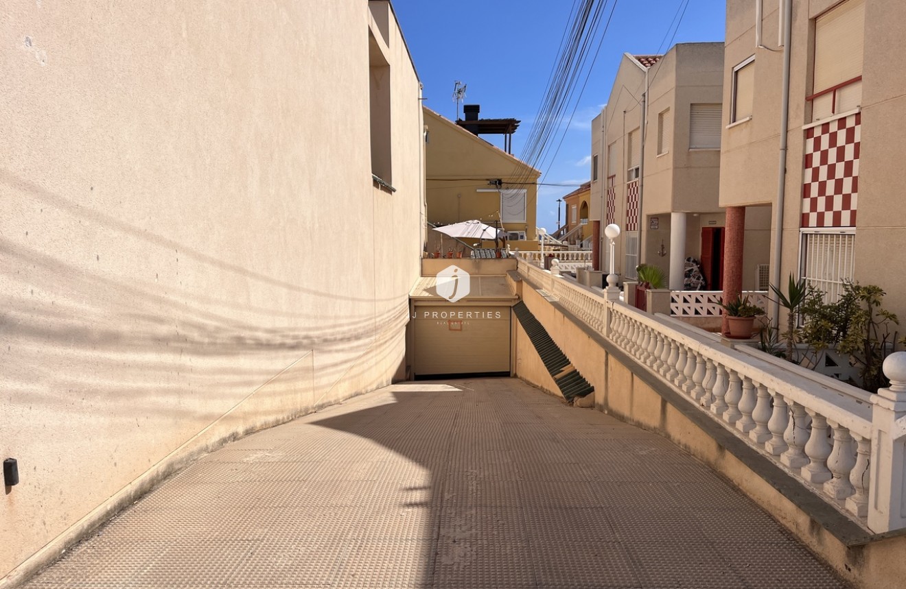 Segunda mano - Chalet -
La Mata - Costa Blanca