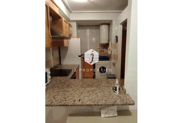 Segunda mano - Apartamento / piso -
Torrevieja - Parque Acuático - Sector 25