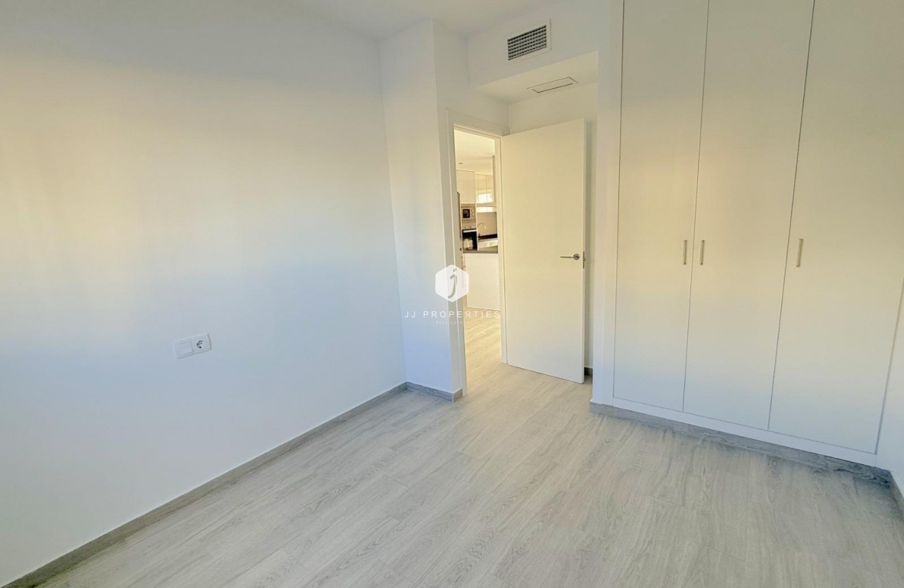 Aus zweiter Hand - Wohnung -
Orihuela Costa - La Zenia