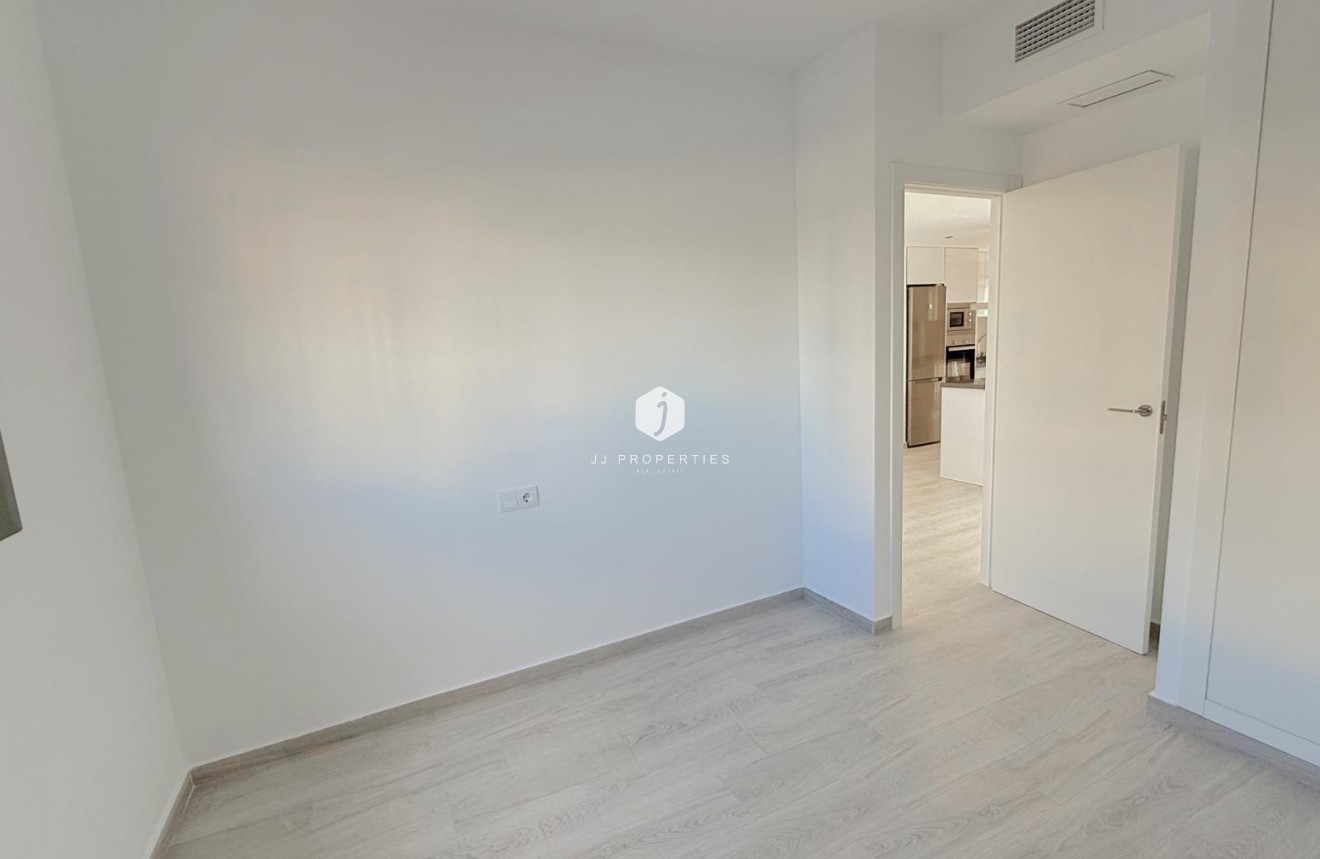 Aus zweiter Hand - Wohnung -
Orihuela Costa - La Zenia