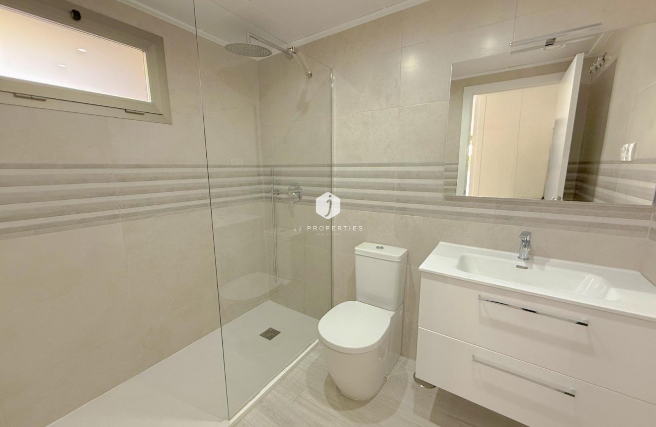 Aus zweiter Hand - Wohnung -
Orihuela Costa - La Zenia