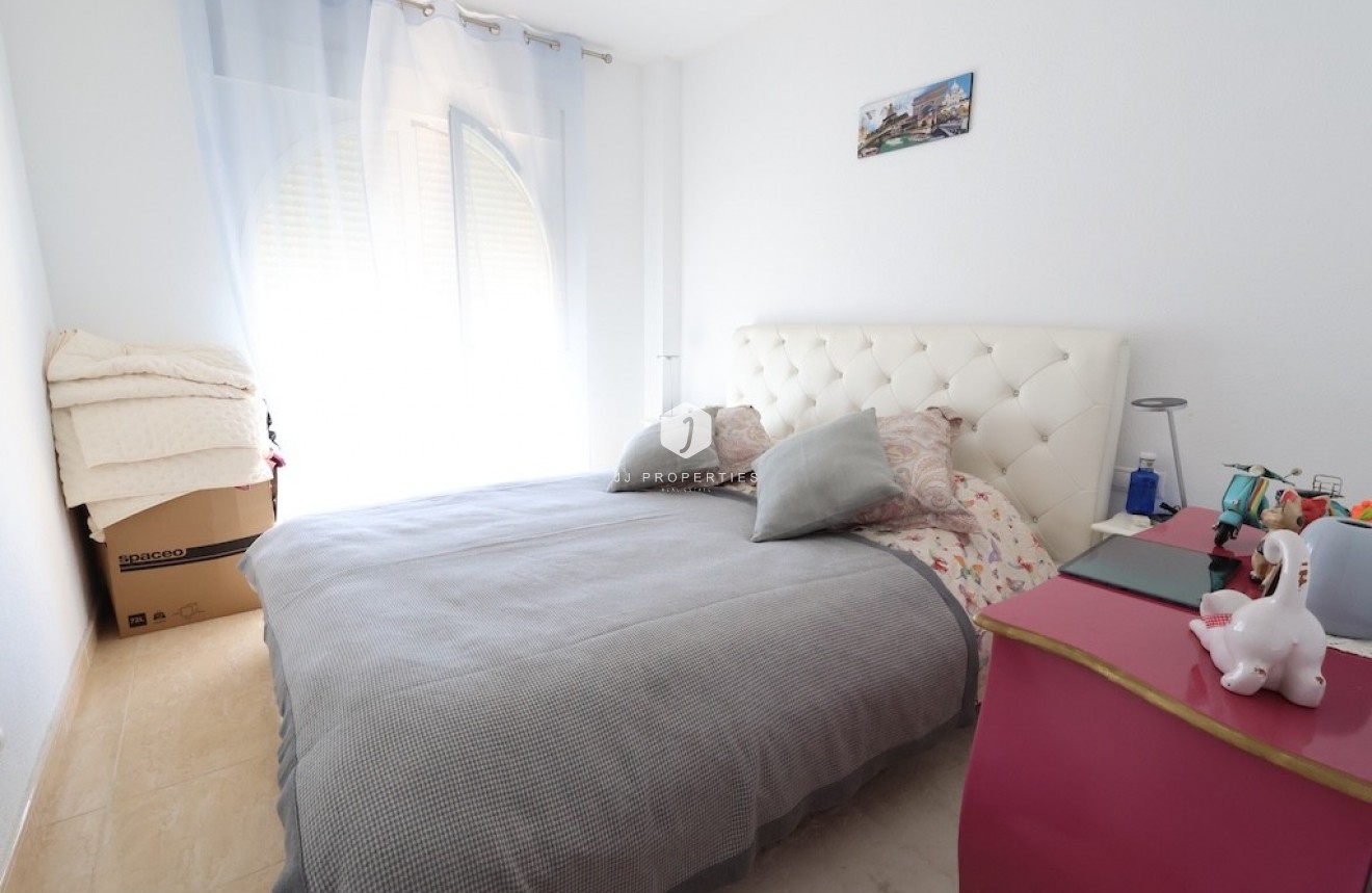 Segunda mano - Apartamento / piso -
Campoamor - Costa Blanca