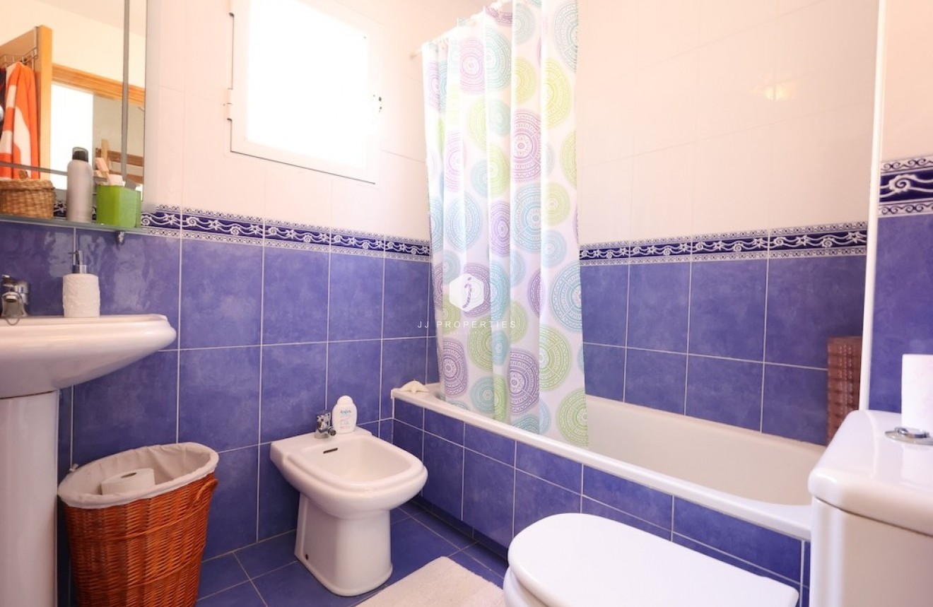 Segunda mano - Apartamento / piso -
Campoamor - Costa Blanca