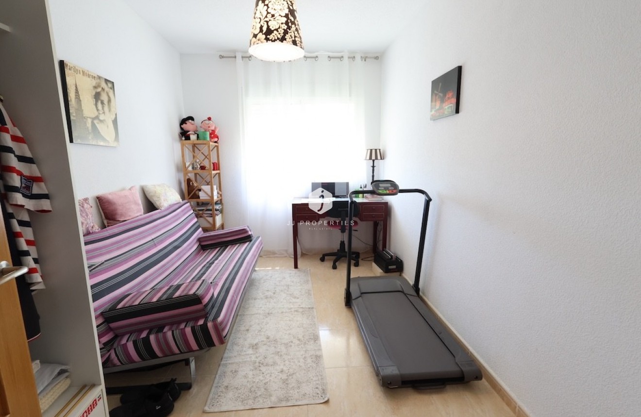 Segunda mano - Apartamento / piso -
Campoamor - Costa Blanca