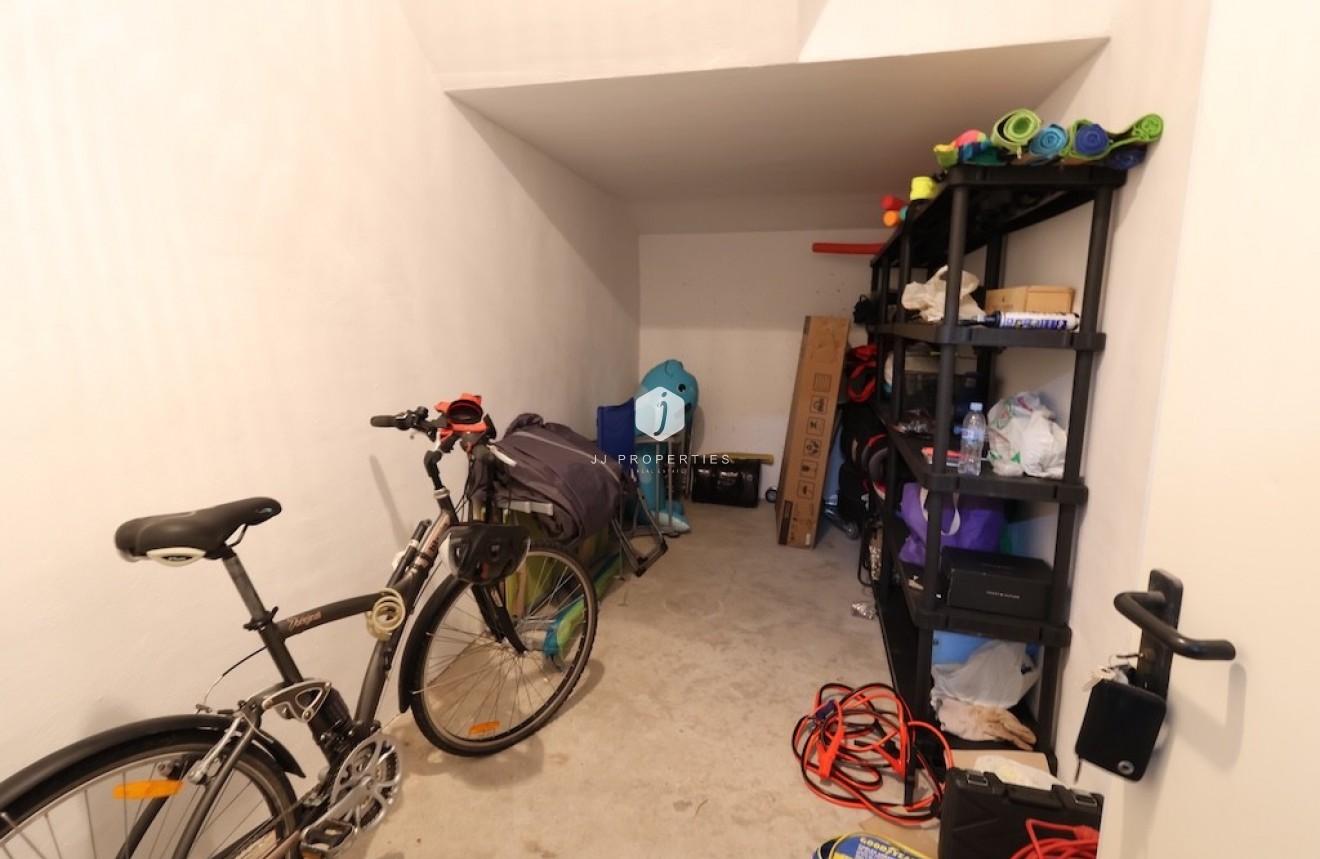 Segunda mano - Apartamento / piso -
Campoamor - Costa Blanca