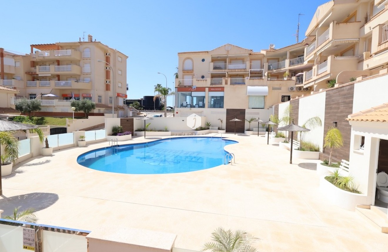 Segunda mano - Apartamento / piso -
Campoamor - Costa Blanca