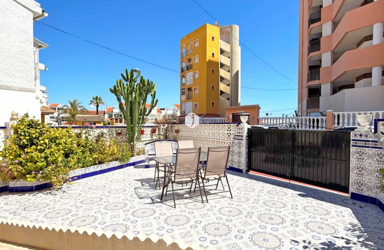 Segunda mano - Apartamento / piso -
Torrevieja - Costa Blanca
