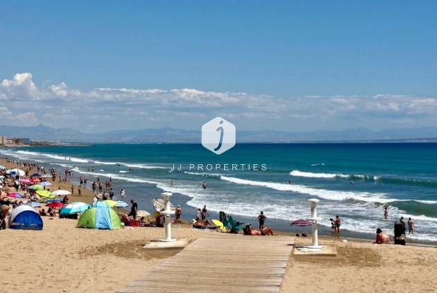 Segunda mano - Apartamento / piso -
Torrevieja - Costa Blanca