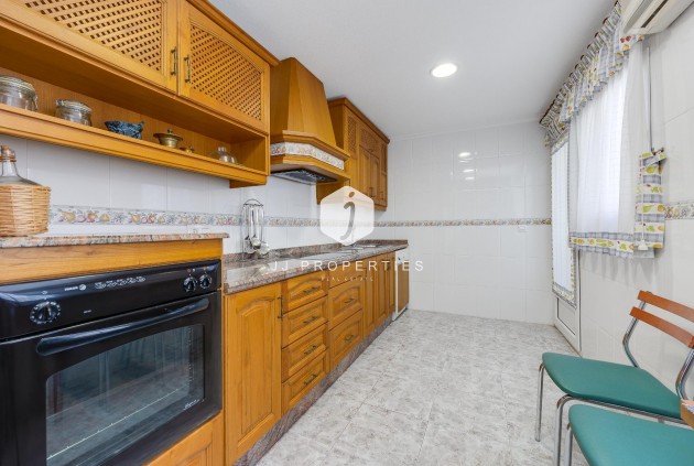 D'occasion - Attique -
Torrevieja - Paseo maritimo