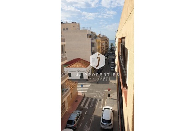 Segunda mano - Apartamento / piso -
Torrevieja - Estacion de autobuses