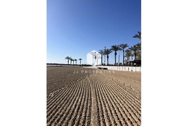 Segunda mano - Apartamento / piso -
Torrevieja - Estacion de autobuses