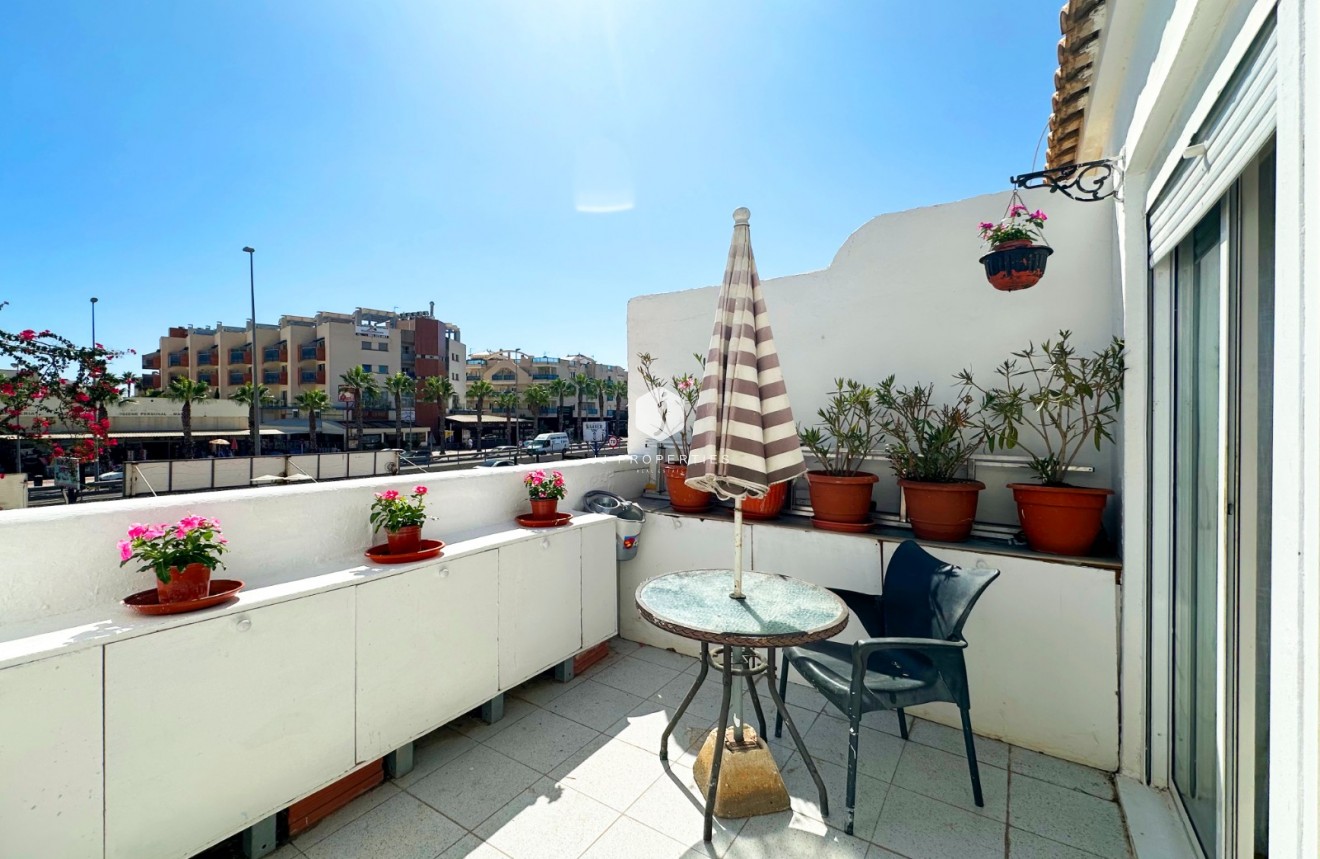 Segunda mano - Bungalow -
Orihuela Costa - Costa Blanca