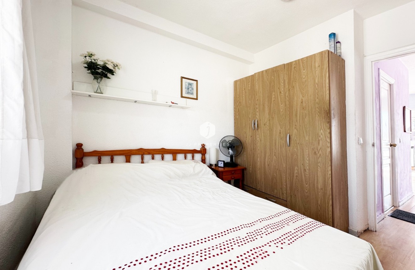 Segunda mano - Bungalow -
Orihuela Costa - Costa Blanca