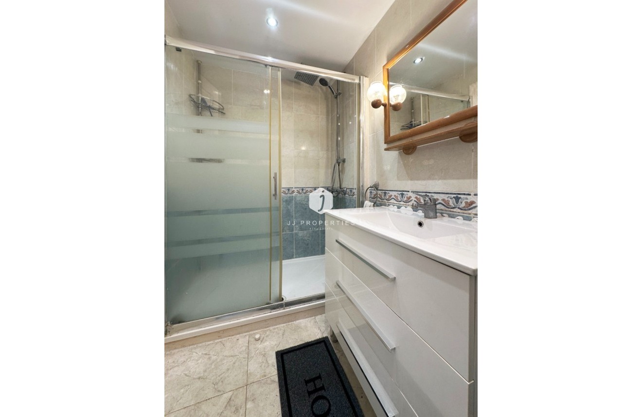 Segunda mano - Bungalow -
Orihuela Costa - Costa Blanca