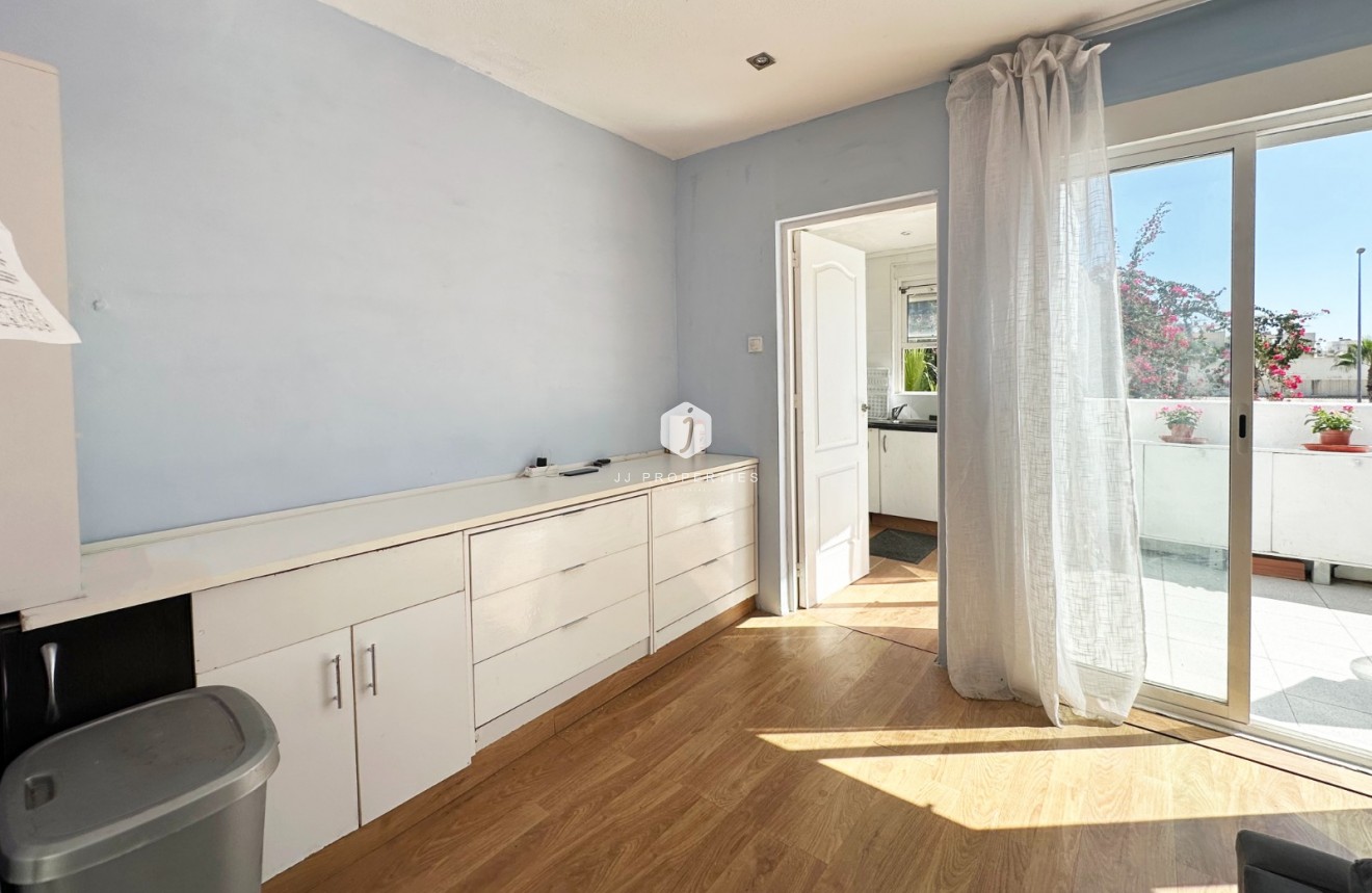 Segunda mano - Bungalow -
Orihuela Costa - Costa Blanca