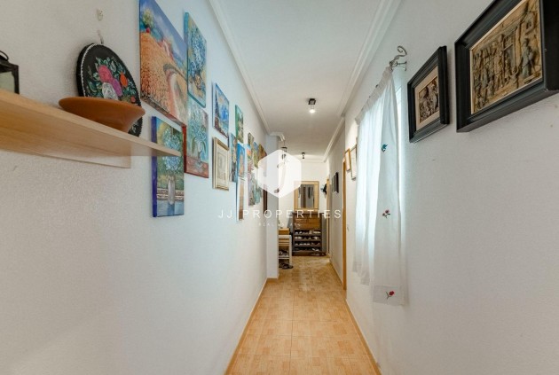 Segunda mano - Apartamento / piso -
Torrevieja - Centro