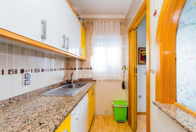 Segunda mano - Apartamento / piso -
Torrevieja - Centro