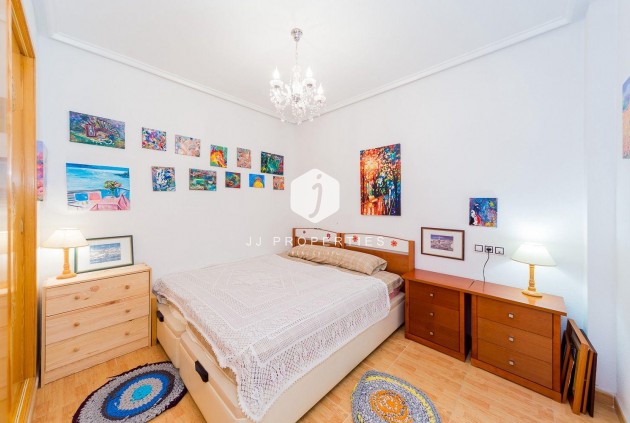 Segunda mano - Apartamento / piso -
Torrevieja - Centro