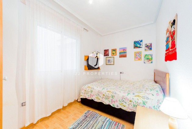 Segunda mano - Apartamento / piso -
Torrevieja - Centro