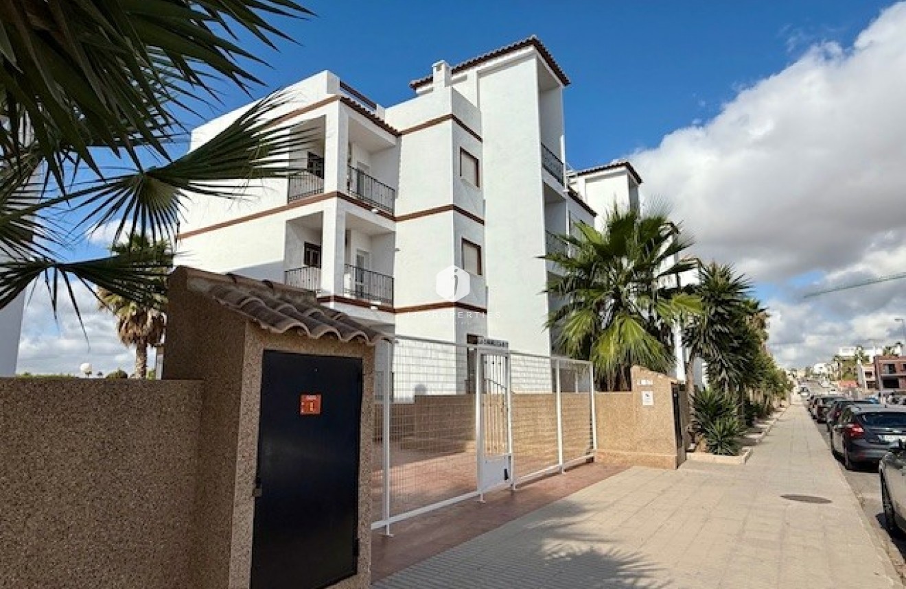 Segunda mano - Apartamento / piso -
Orihuela Costa - Costa Blanca