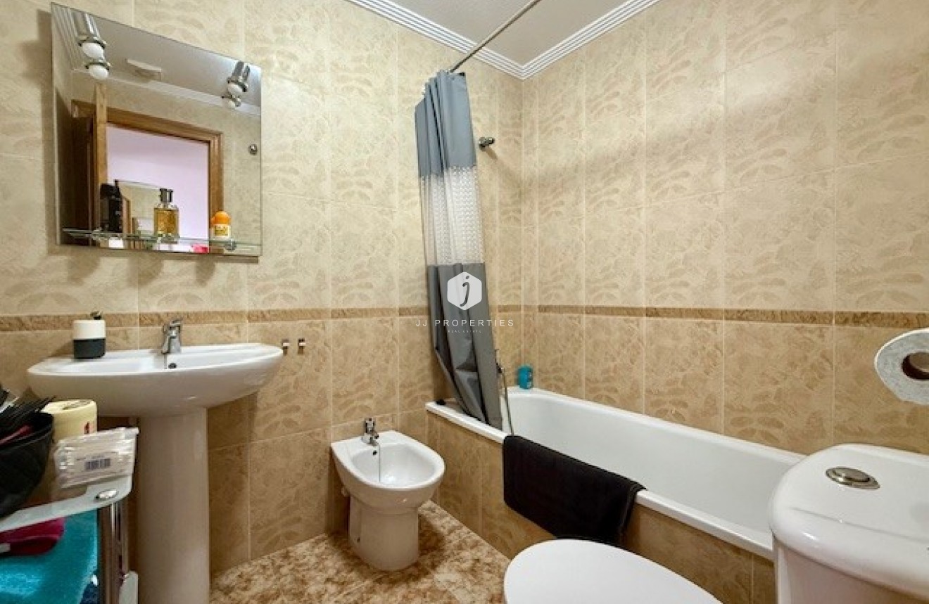 Segunda mano - Apartamento / piso -
Orihuela Costa - Costa Blanca