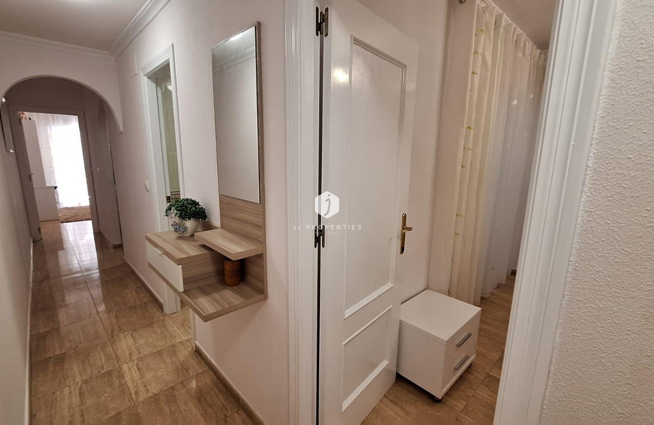 Segunda mano - Apartamento / piso -
Torrevieja - Playa del Cura