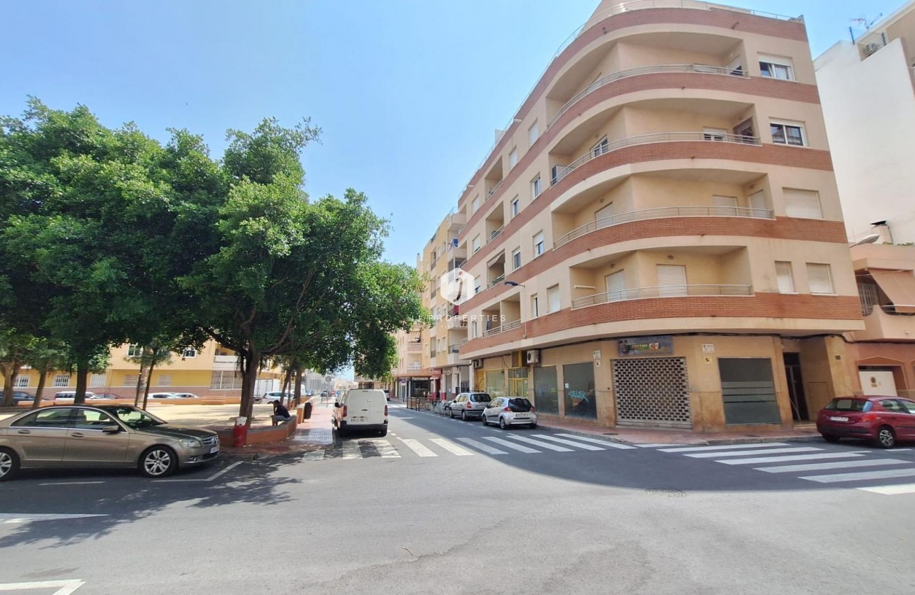 Segunda mano - Apartamento / piso -
Torrevieja - Playa del Cura