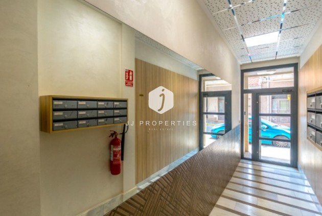 Segunda mano - Apartamento / piso -
Torrevieja - Costa Blanca